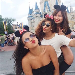 Meet your Posher, Julia